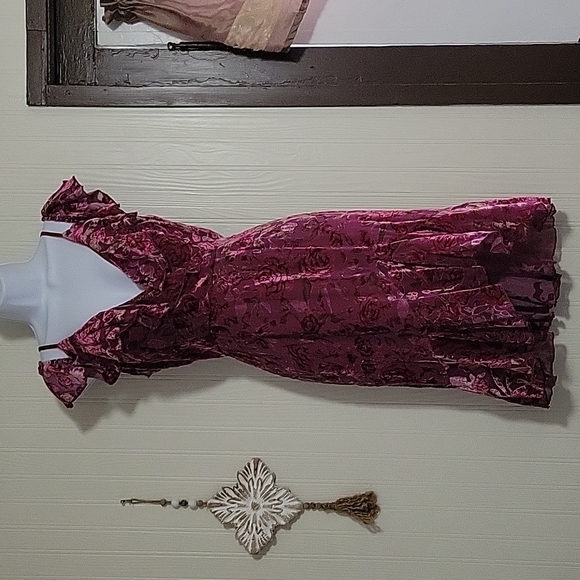 Lucy Paris dress - Picture 1 of 8